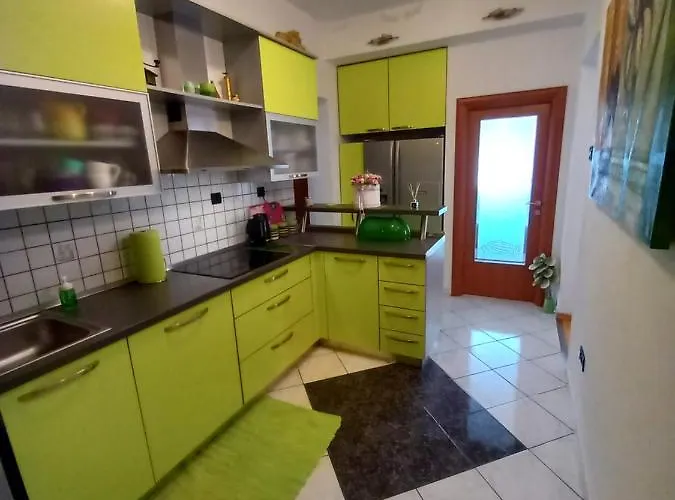 Diana شقة سبليت