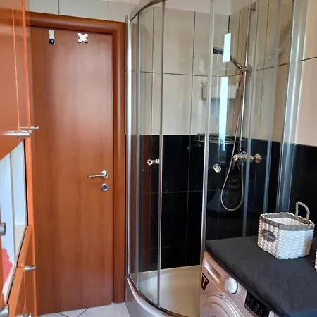 Diana Apartment Split