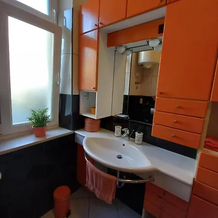 Diana Apartment *